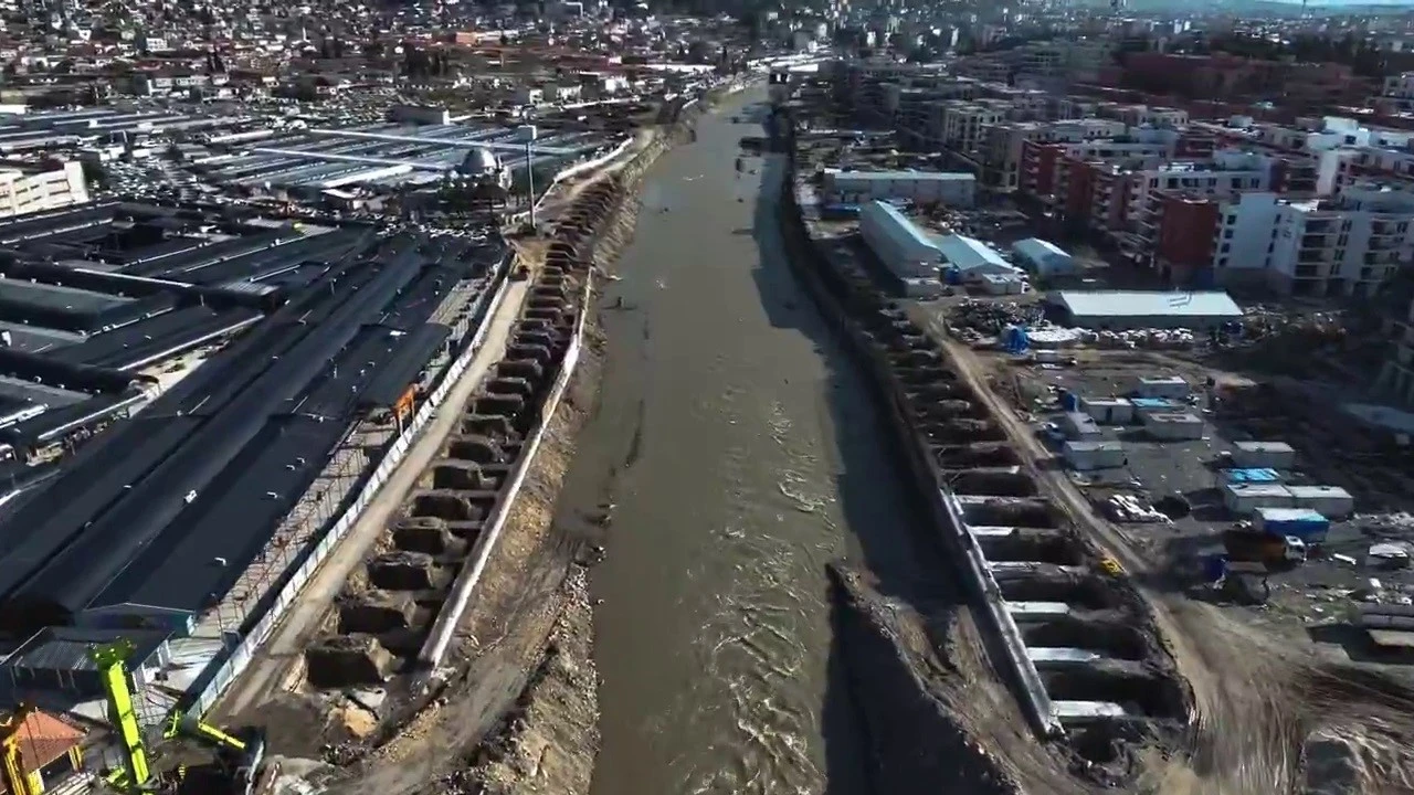 Asi Nehrinde çalışmalar sürüyor