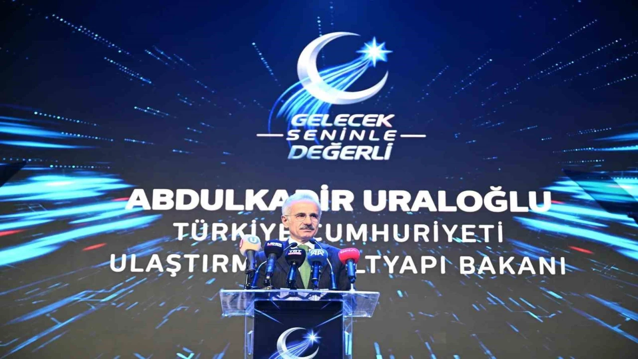 Bakan Uraloğlu: 10 gün içerisinde yaklaşık 8 milyon yeni 5G abonesi daha bu teknoloji ile tanışarak 29 milyonu aştı