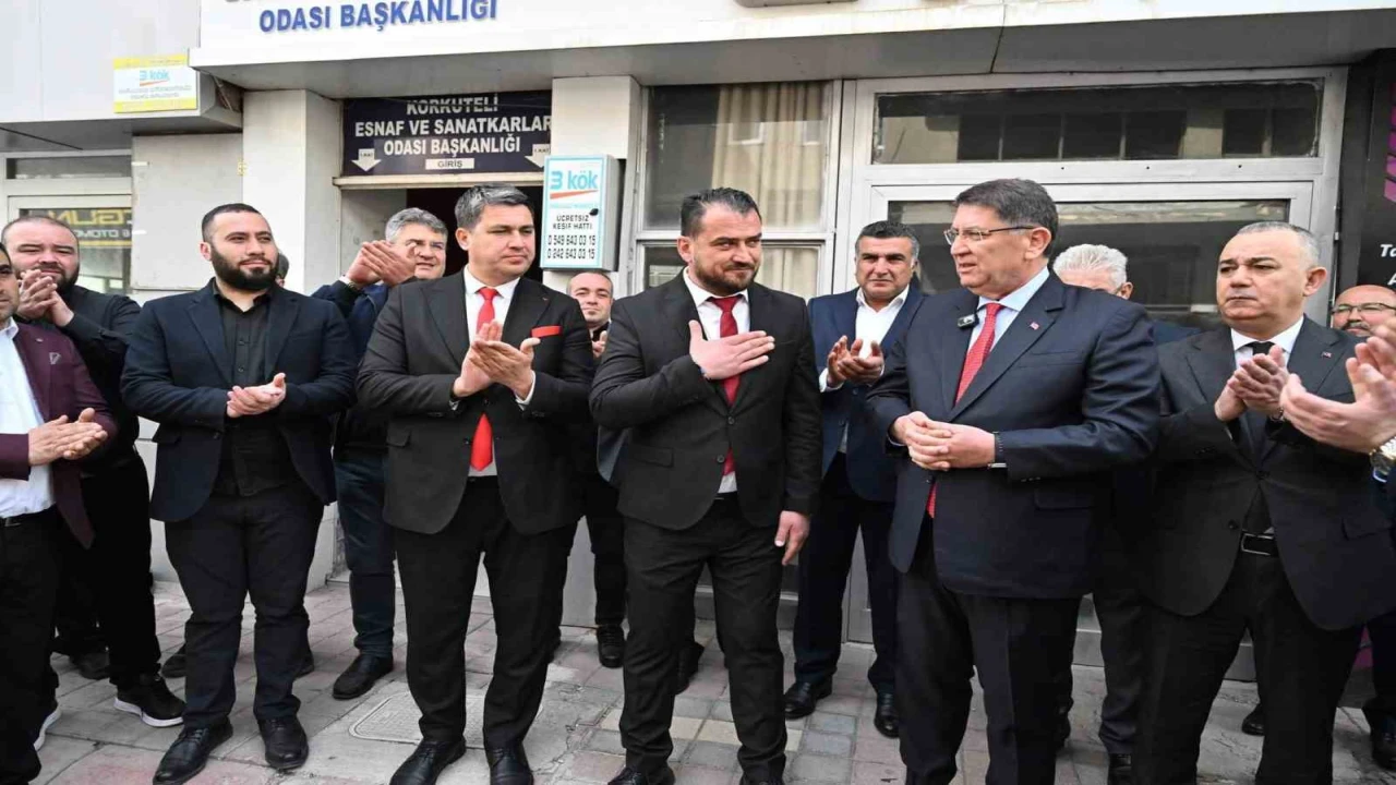 Başkan Dere, oda ziyaretlerine Korkuteli ve Elmalıda devam etti