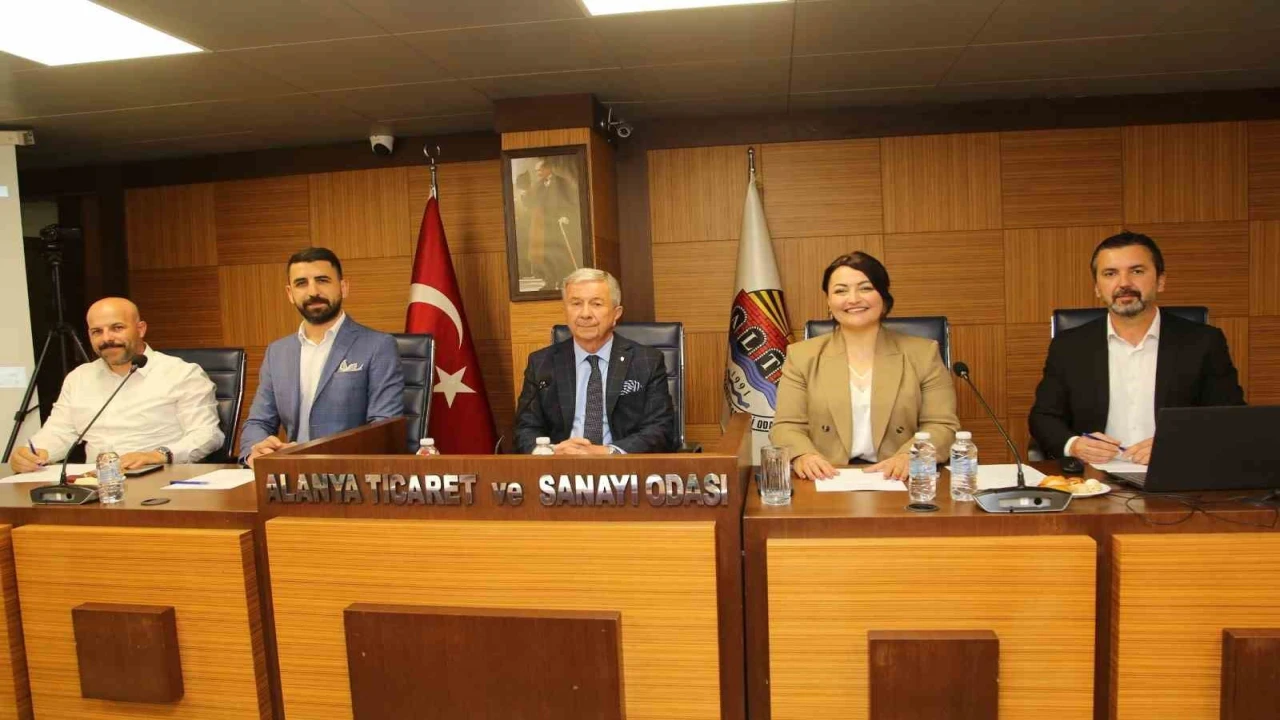 Başkan Erdem: Alanyanın tarımsal potansiyelini daha ileriye taşımak için çalışıyoruz