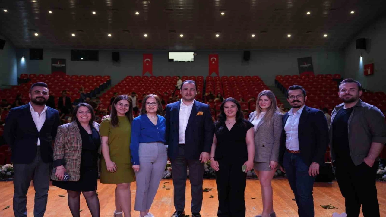 Çimentaştan 23 Nisanda Hataylı öğrencilere eğitim ve dayanışma desteği