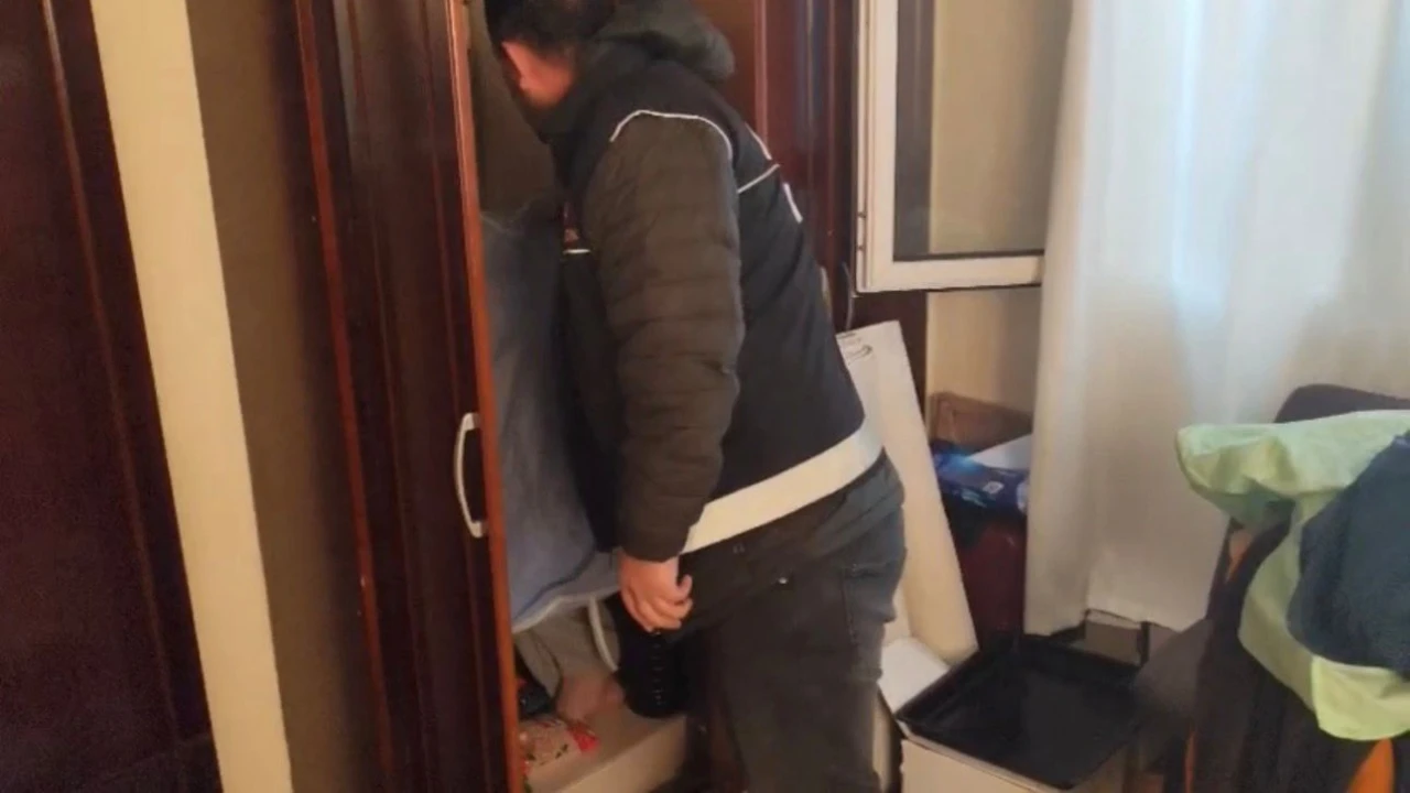 Dolaptan kıyafet değil Torbacı hükümlü çıktı