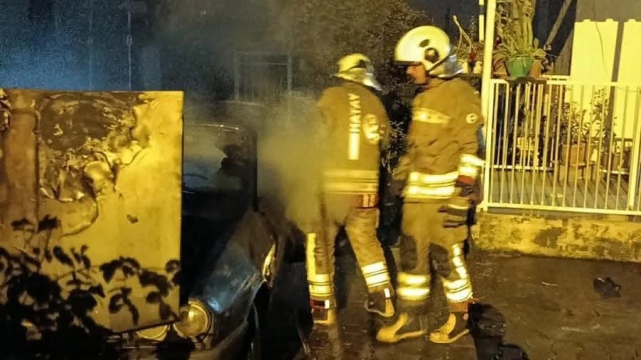 Dörtyolda otomobil yangını