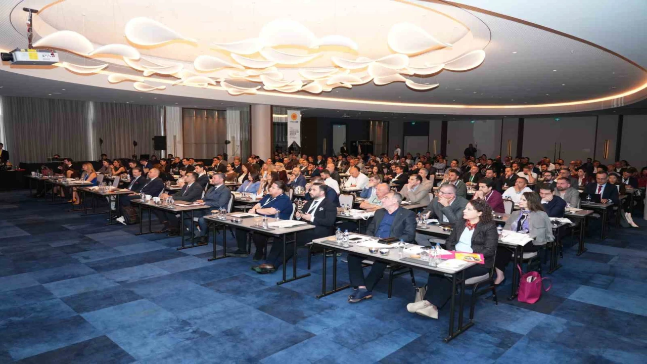 Enerjisa Enerji, Kurumsal Enerji Buluşmaları etkinlik serisinin 7ncisinde Antalyada iş dünyasıyla buluştu