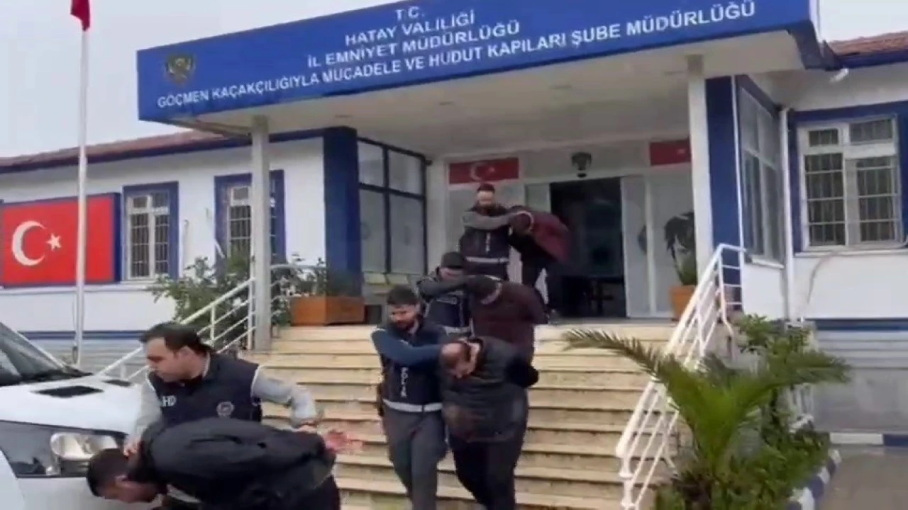 Hatayda 52 göçmen yakalandı, 12 organizatör tutuklandı