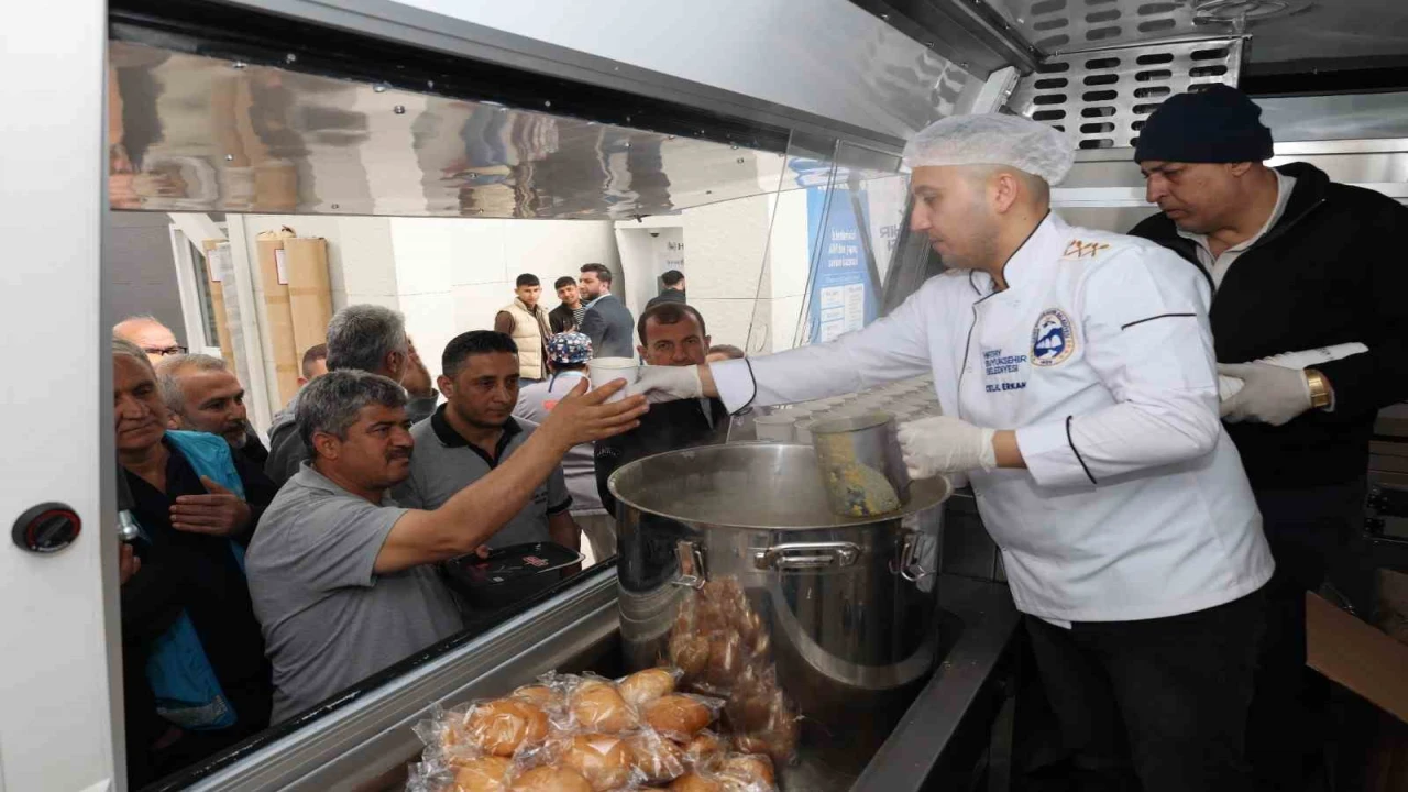 HBBnin çorba ikramı ile yürekler ısınıyor