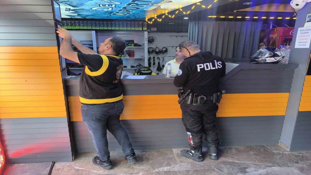 İskenderunda internet kafe ve oyun alanlarına denetim