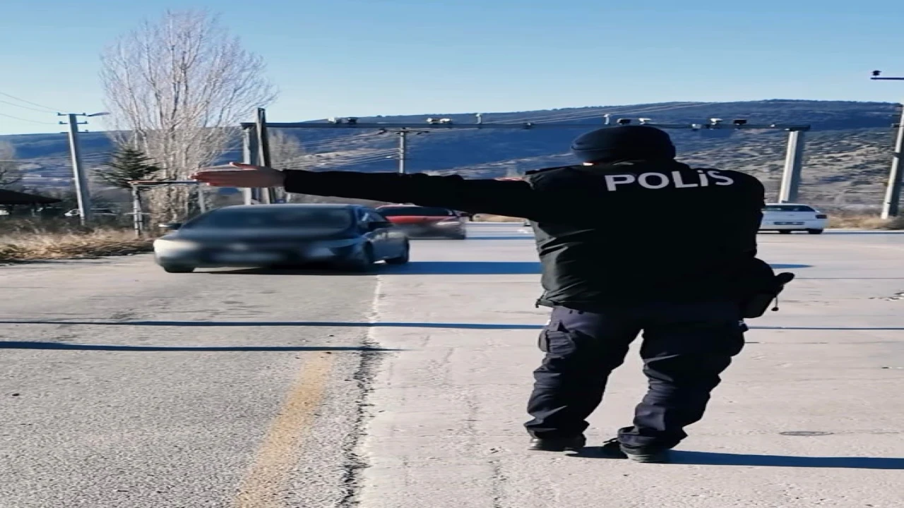 Ispartada 1 haftalık denetimlerde 24 aranan şahıs yakalandı