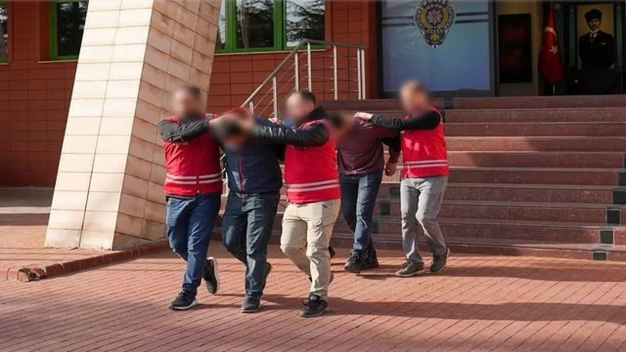 Ispartada hapis cezasıyla aranan 2 şahıs yakalandı