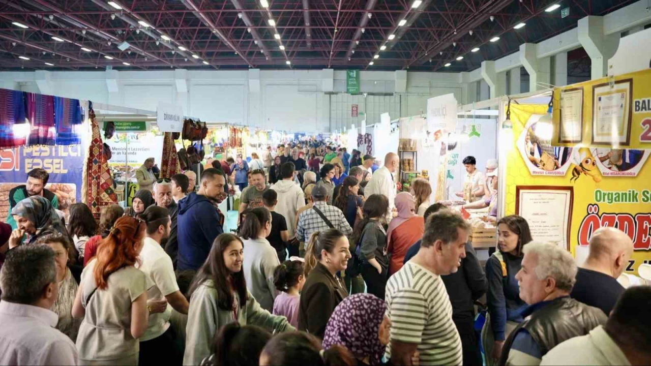 Kahramanmaraş, gastronomisi ve el sanatlarıyla Antalyada göz doldurdu