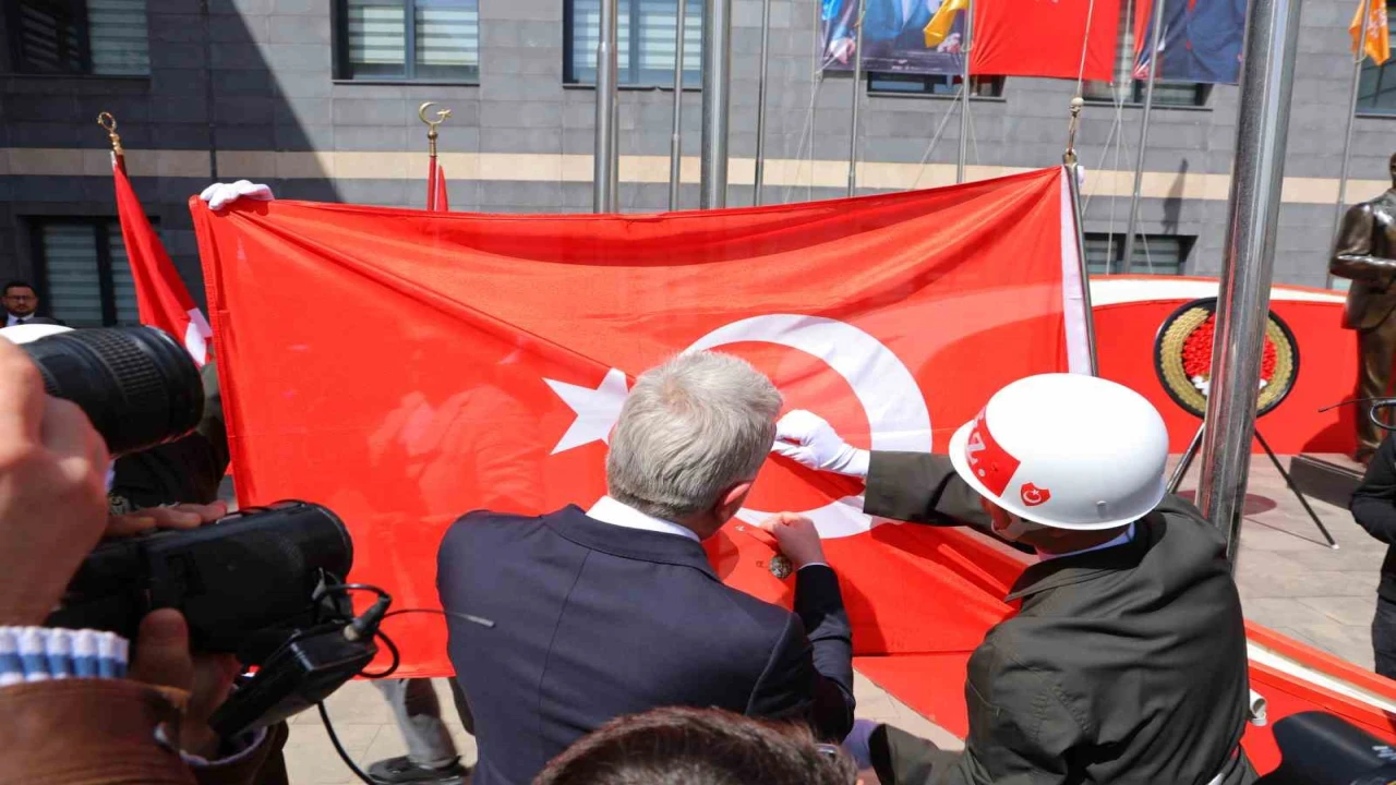 Kahramanmaraşa İstiklal Madalyasının verilişinin 101. yılı kutlandı