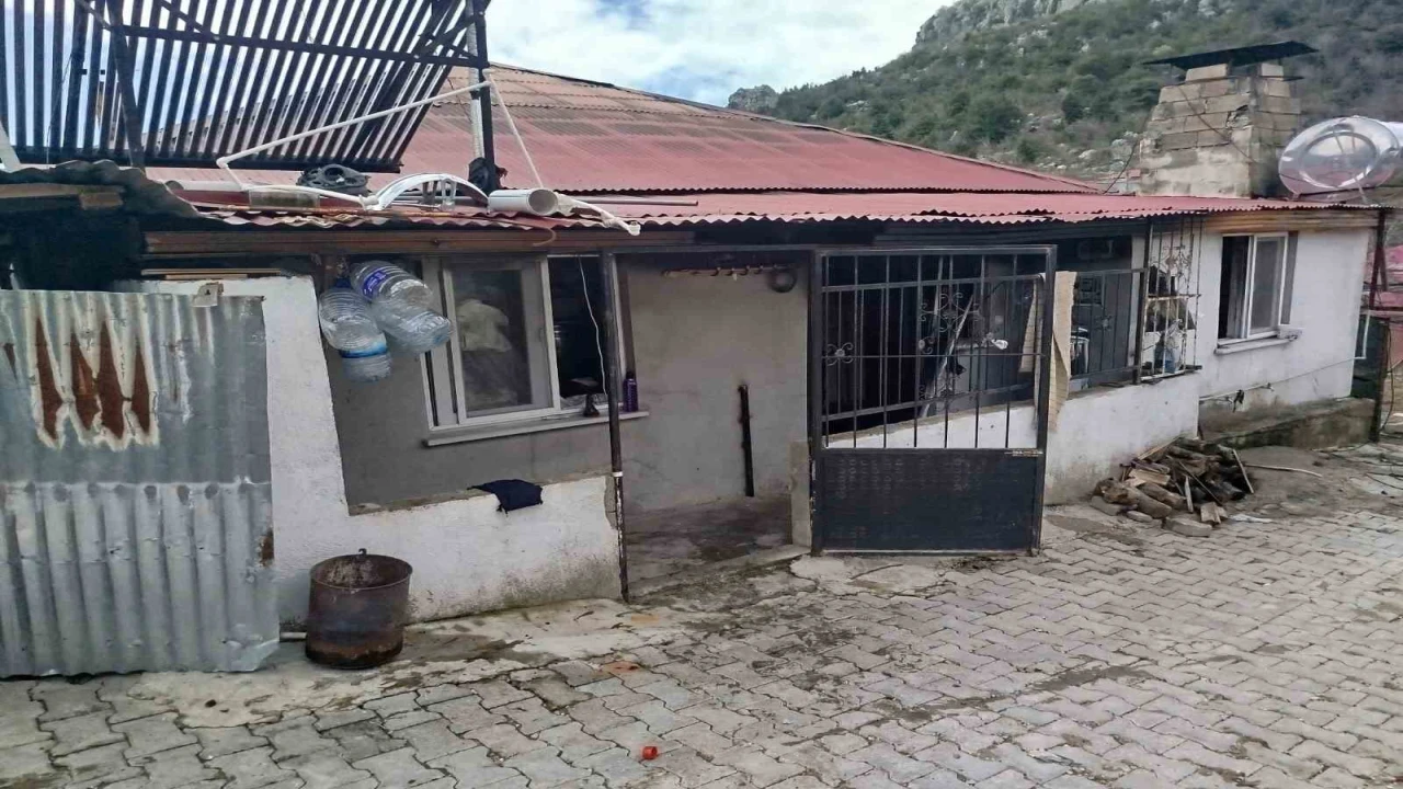 Kahramanmaraşta ikamet yangını