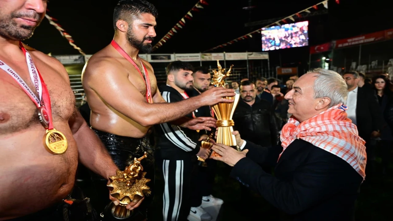 Kepezin başpehlivanı Enes Doğan