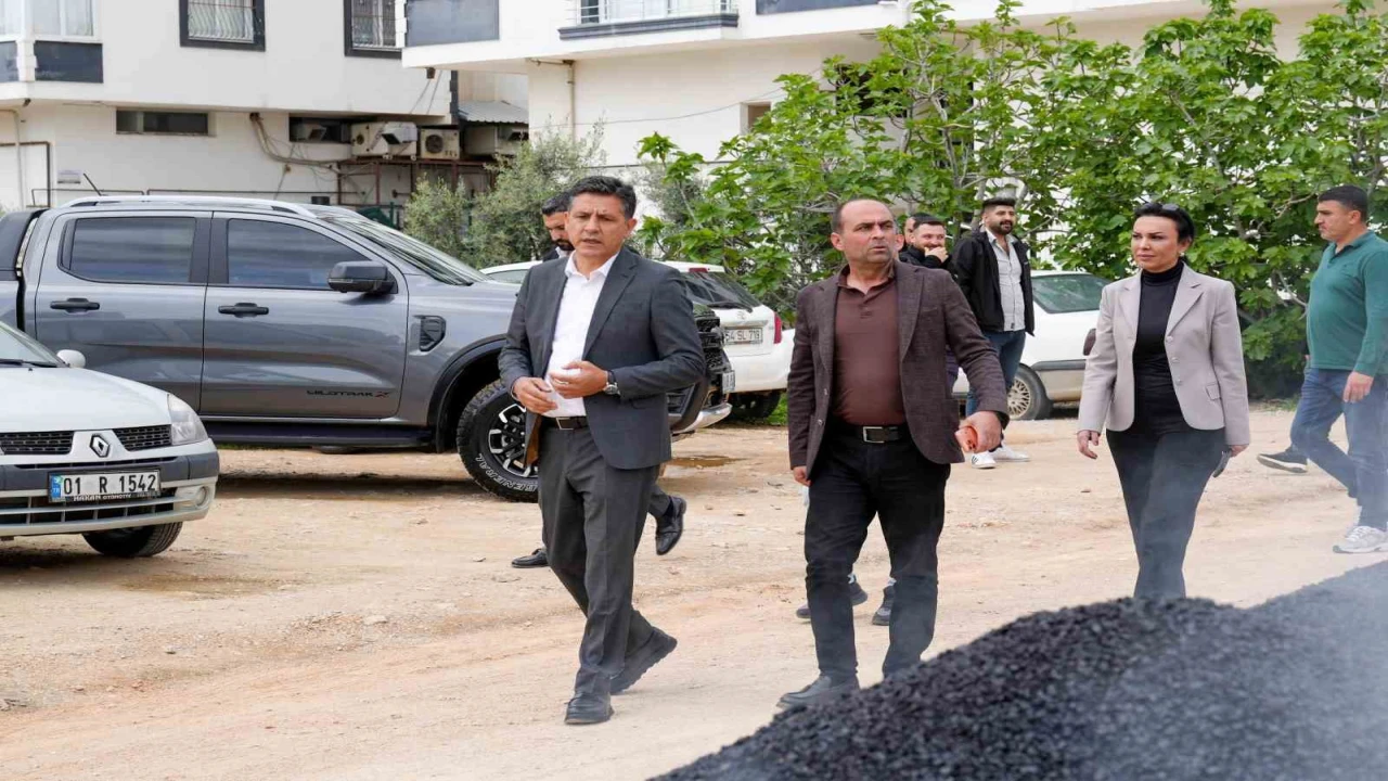 Kozanda alt yapısı tamamlanan sokaklar asfaltlanıyor