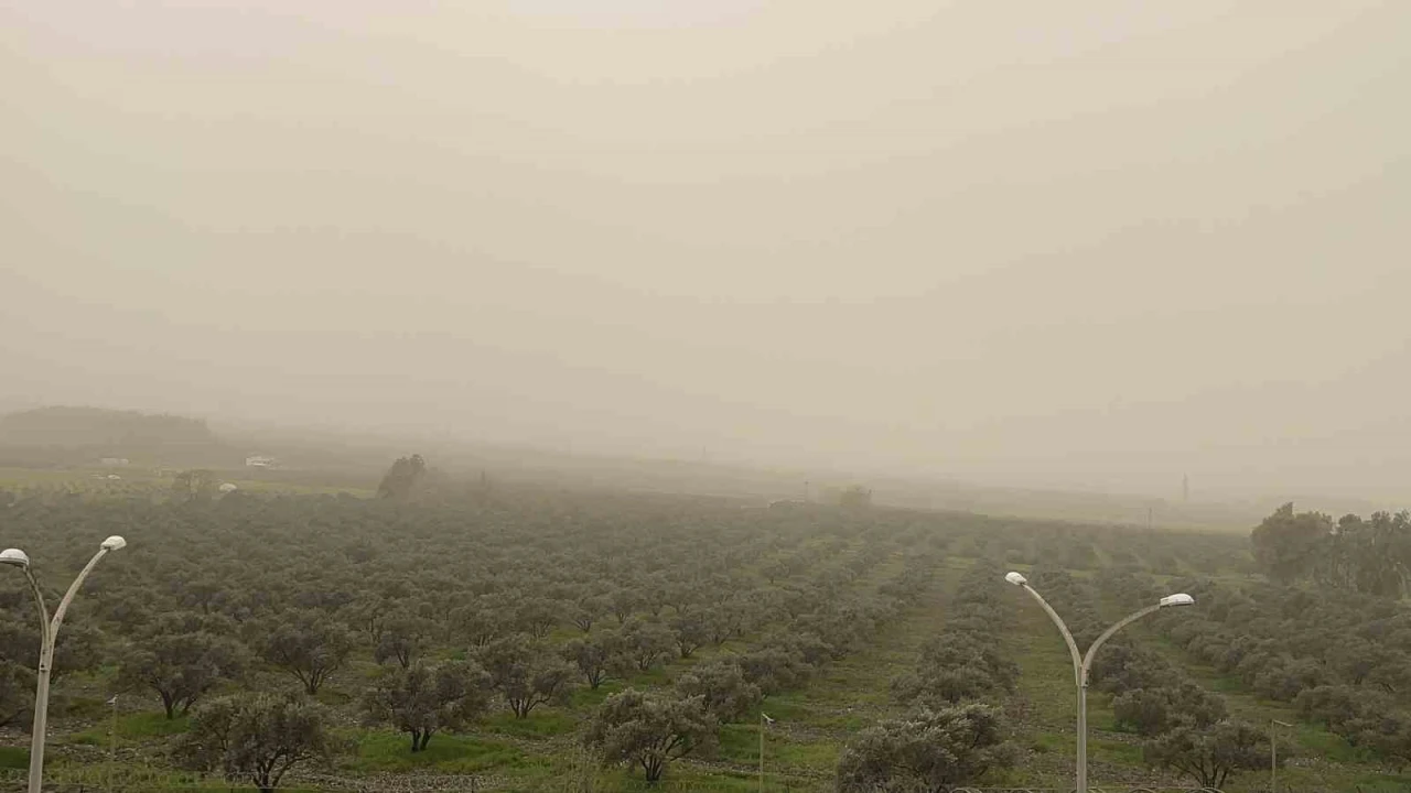 Libya kaynaklı toz taşınımı Osmaniyede etkili oldu