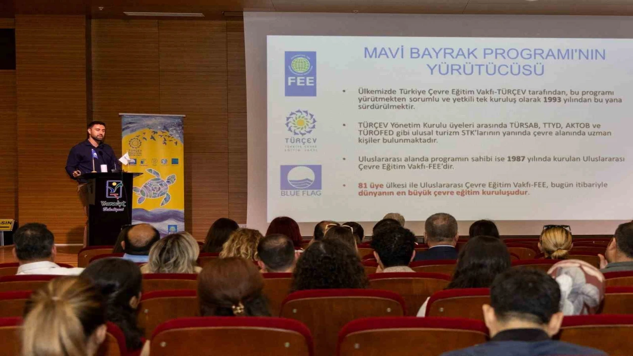Manavgatta turizm sezonu öncesi mavi bayrak bilgilendirme toplantısı