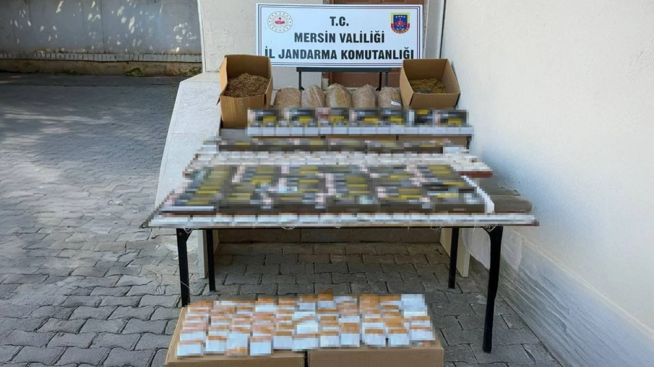 Mersinde 2 şüpheli binlerce kaçak makaronla yakalandı
