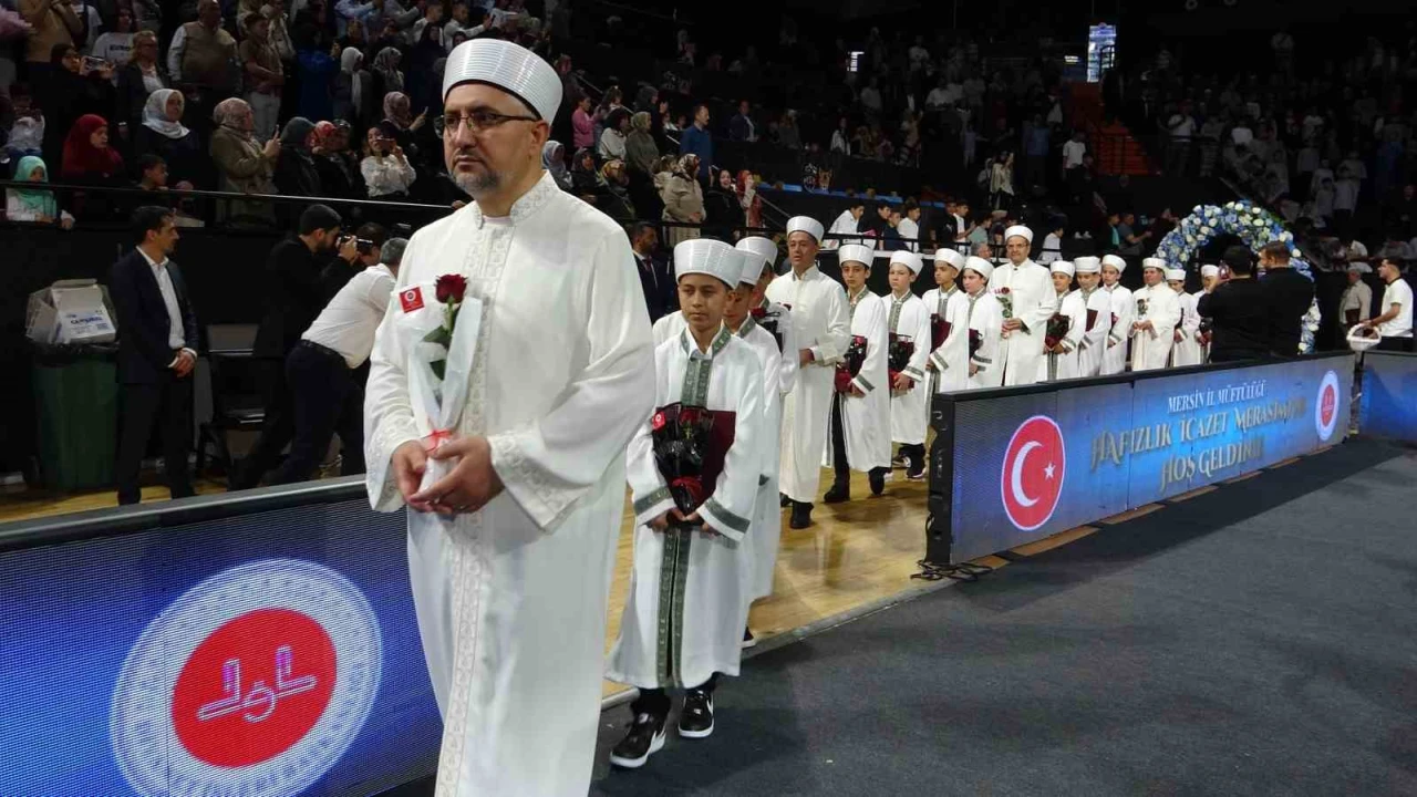 Mersinde 260 öğrenci hafızlık icazeti aldı