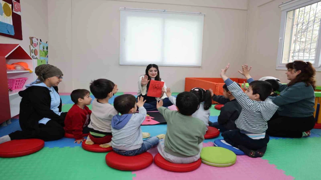 Mersinde çocuklara ve ailelere mahremiyet eğitimi