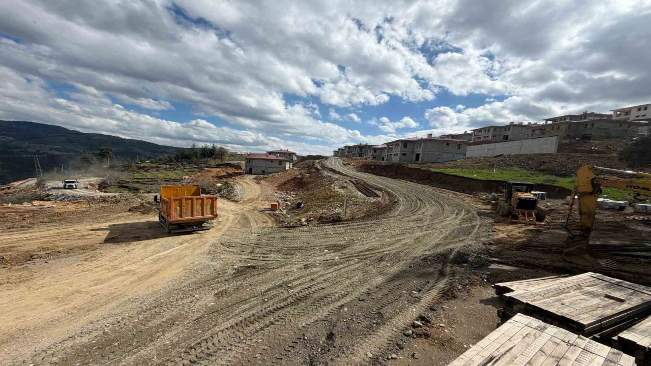 Onikişubat Belediyesinden 11 kırsal mahallede ulaşım yatırımı seferberliği