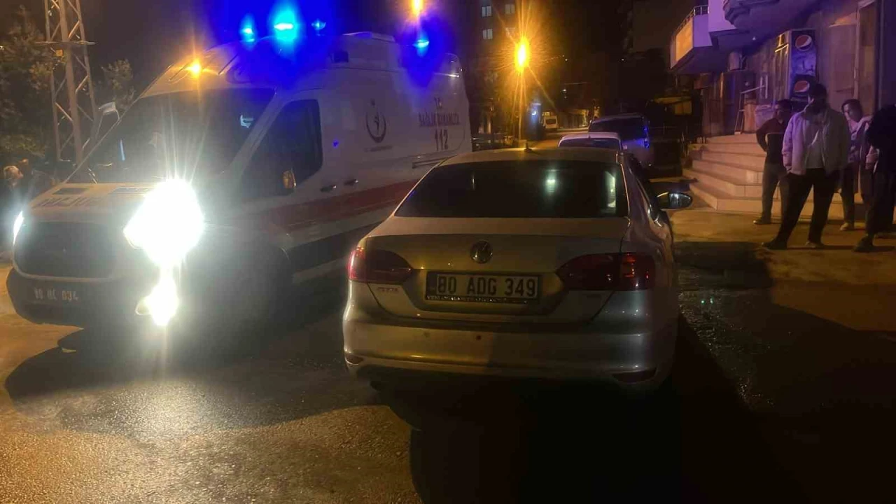 Osmaniyede 3 aracın karıştığı kazada 2 kişi yaralandı