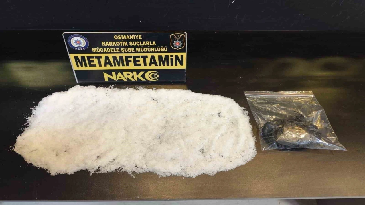 Osmaniyede 3 araçta uyuşturucu operasyonu: 5 tutuklama