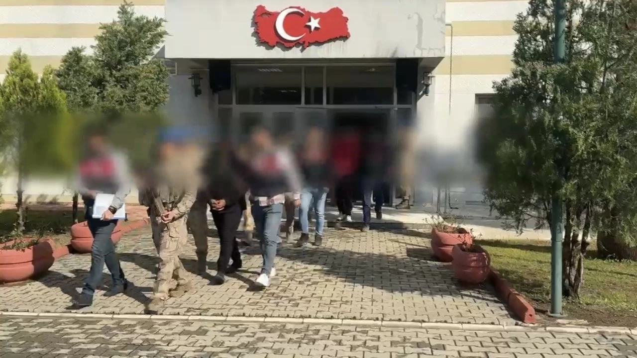 Osmaniyede DEAŞ operasyonu: 6 şüpheli yakalandı