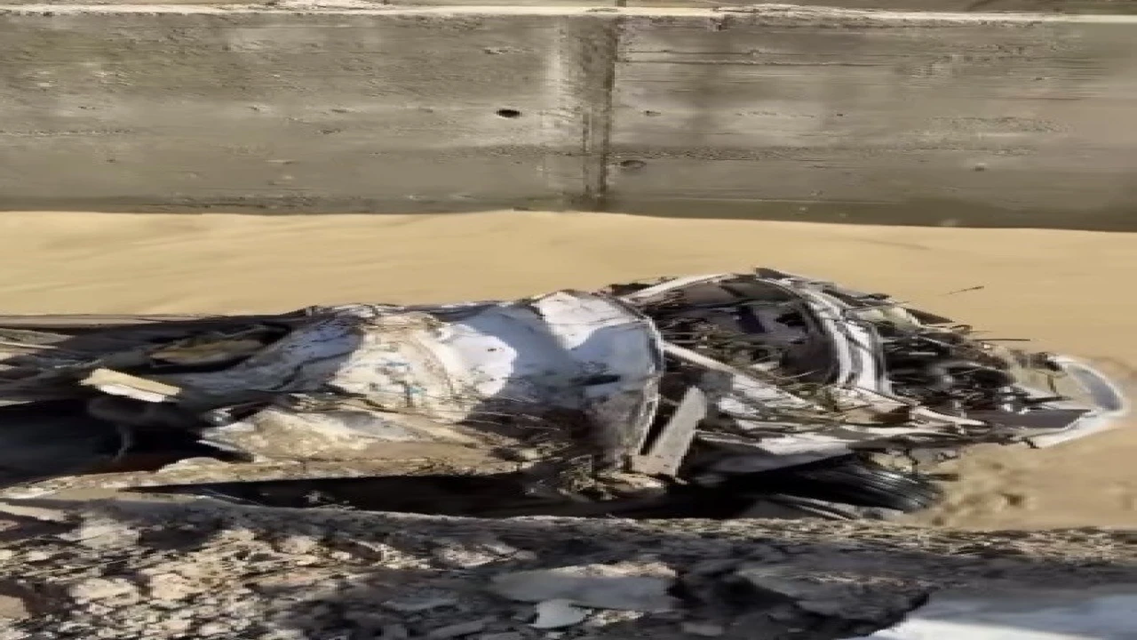 Osmaniyede selde kaybolan minibüs bulundu, geriye hurda kaldı