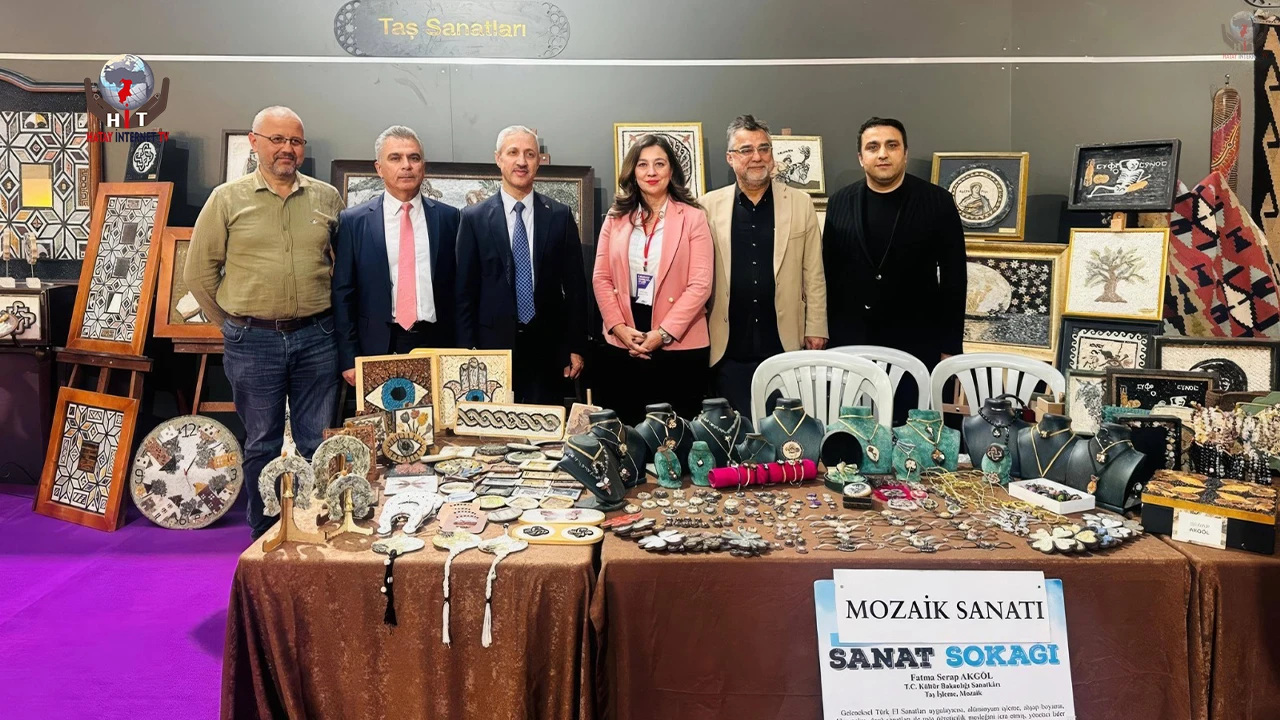 REKTÖR EREN MOBİLYA FUARINI ZİYARET ETTİ