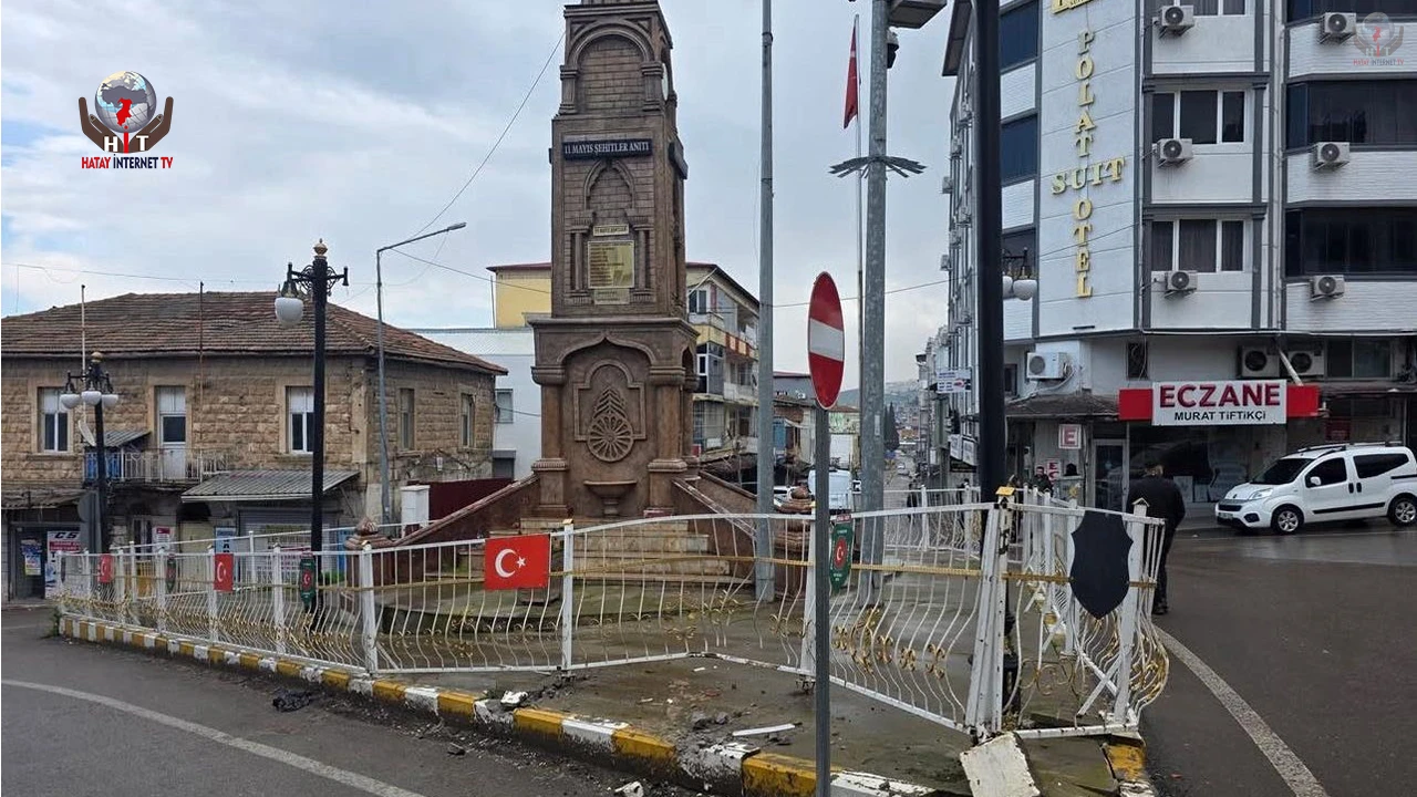 REYHANLI ŞEHİTLER ANITINDAKİ HASAR GİDERİLDİ