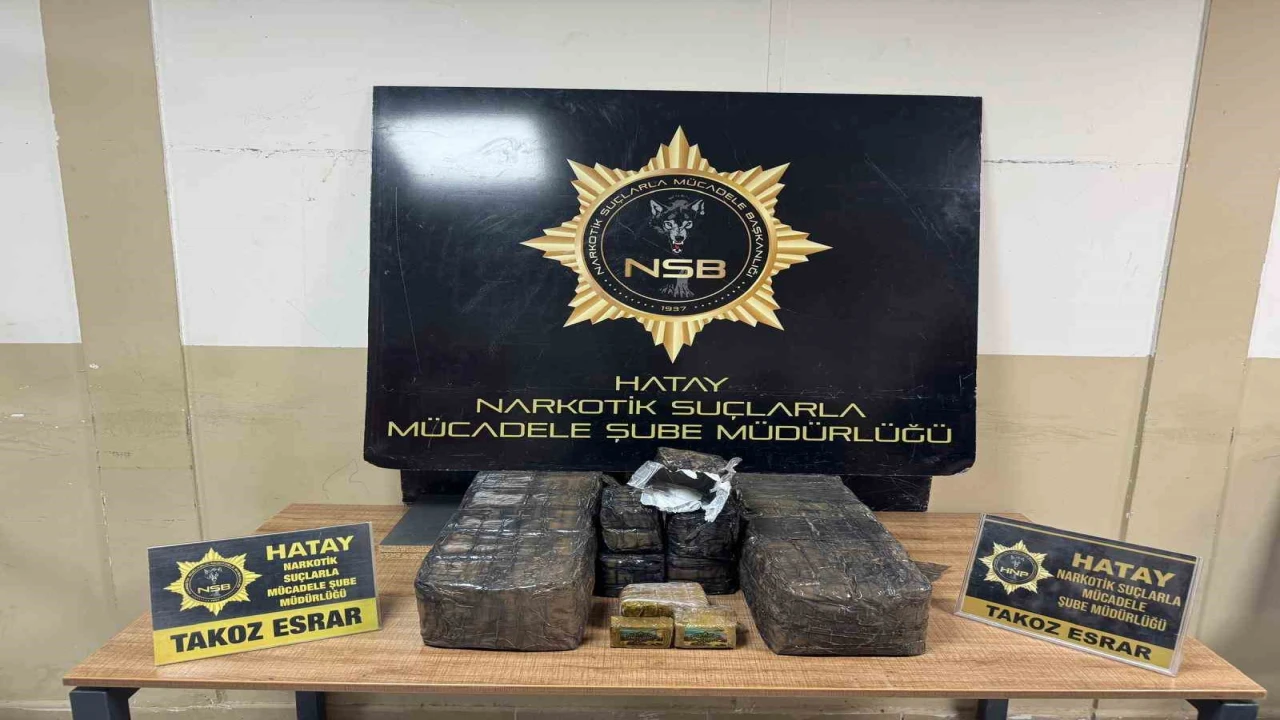 Sahile vuran çuvalın içinde 36 kilogram takoz esrar ele geçirildi