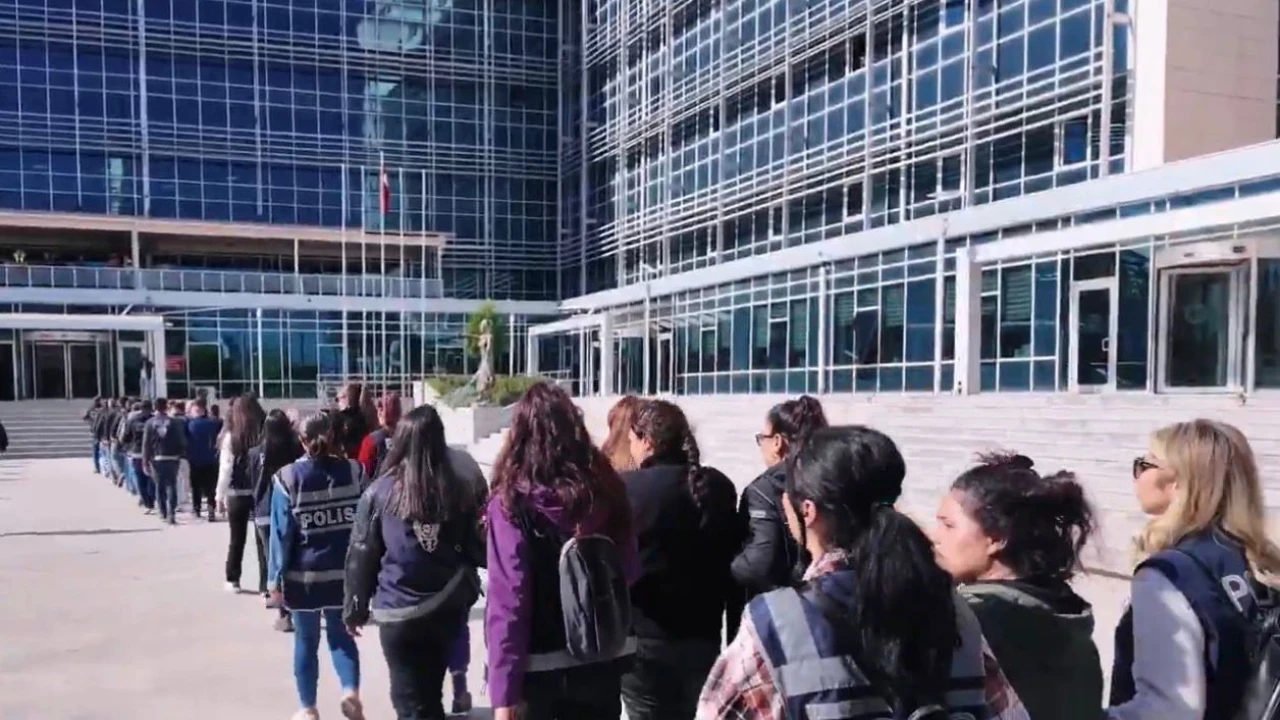 Tarsusta narkotik operasyonu: 95 şüpheli deşifre edildi, 40 tutuklama