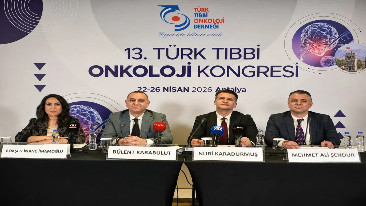 Türk Tıbbi Onkoloji Kongresi Antalyada düzenlendi: Onkologlardan kemoterapi mesajı