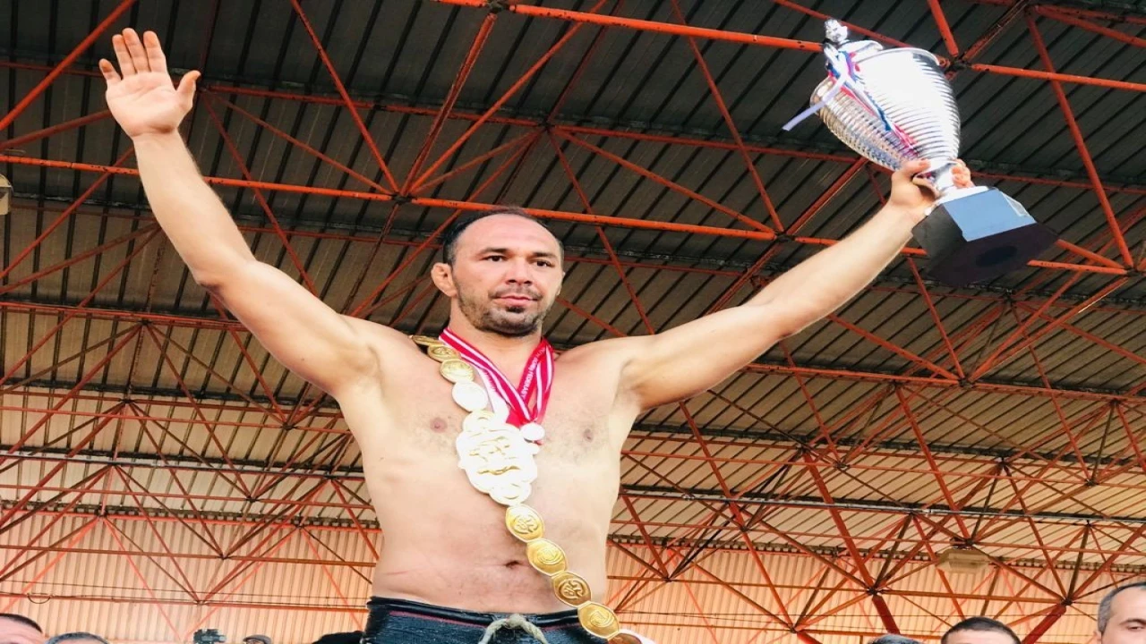 Yağlı Pehlivan Güreşlerinin efsane ismi Ali Gürbüz, Kepez Belediyesinde