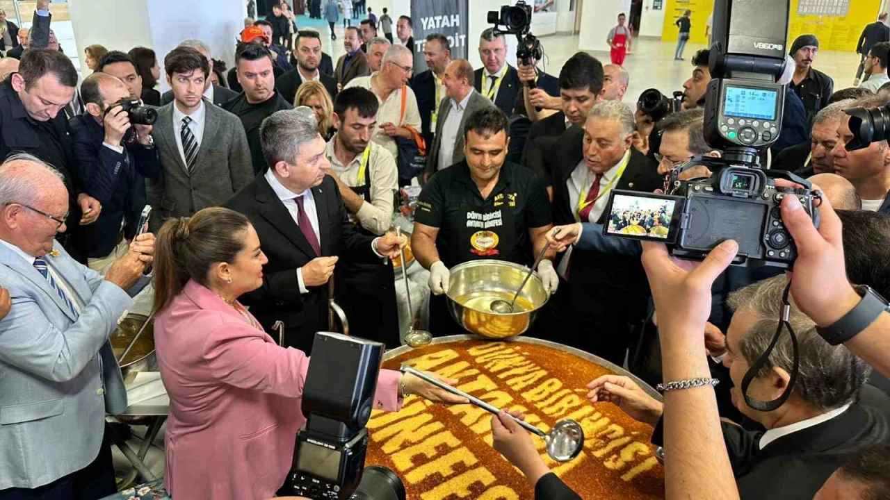 Yöresel Ürünler Fuarı YÖREX Antalyada kapılarını açtı