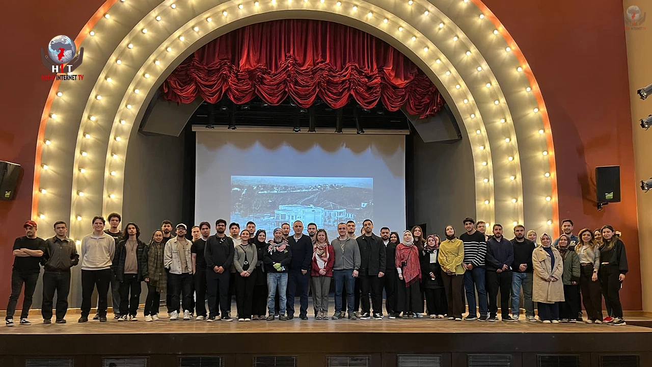 YTÜ’LÜ ÖĞRENCİLER HATAY’DA SAHAYA İNDİ