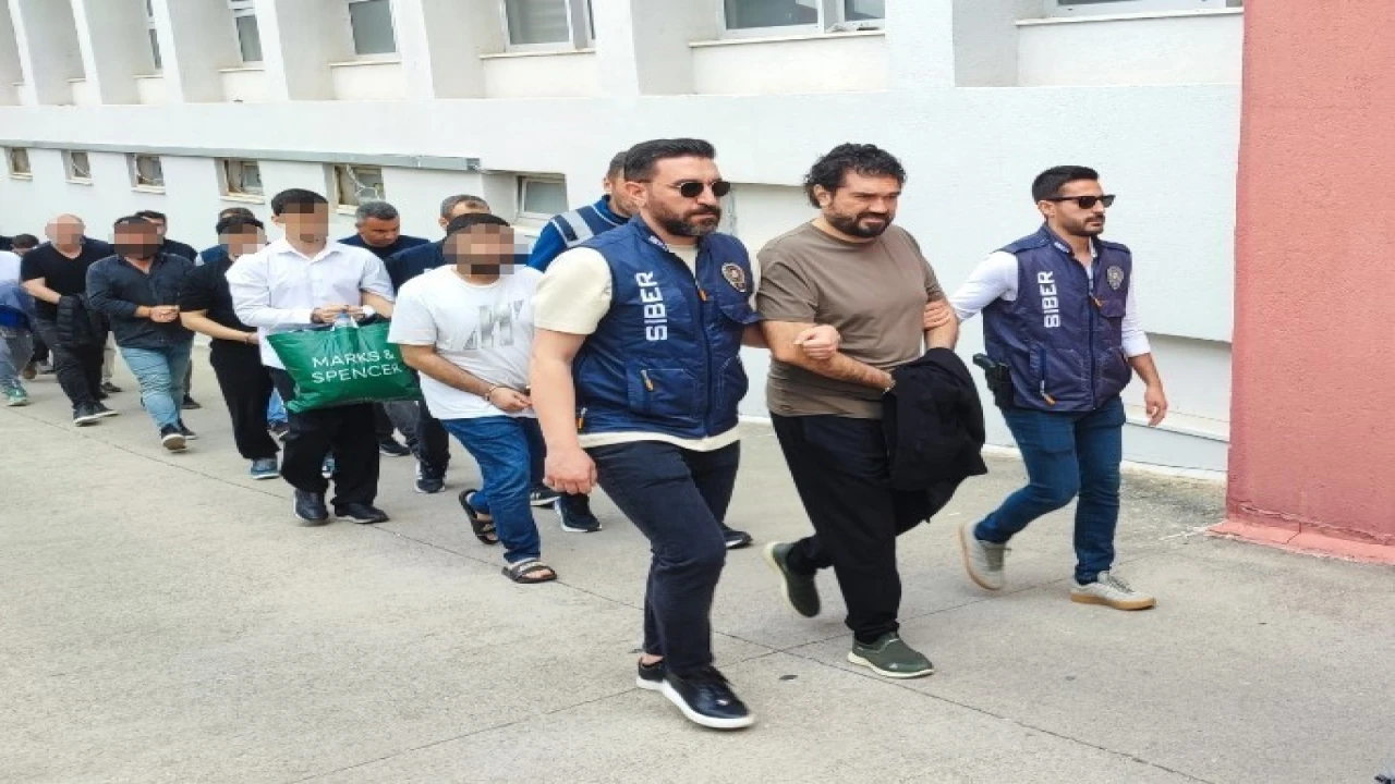 5 liralık ‘havala sistemiyle milyonlarca lira aklandı