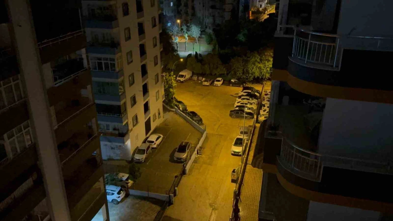 Adanada 4.9 büyüklüğünde deprem