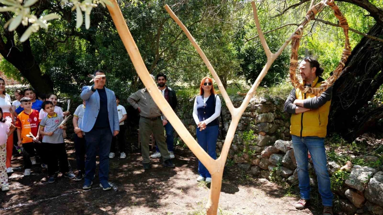 Alanyada Hıdırellez coşkusu: Çocuklar geleneksel oyunlarla baharı karşıladı