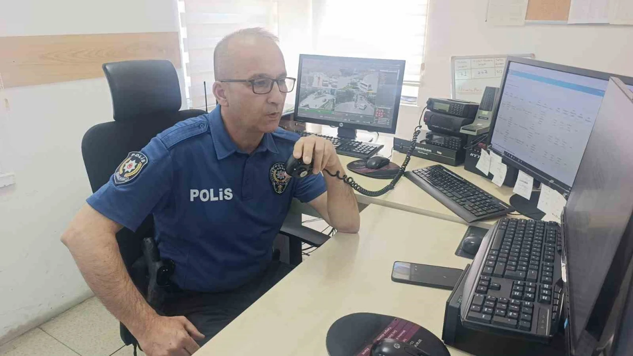 Antalyada 30 yıllık polis memurundan telsizde arkadaşlarına duygusal veda