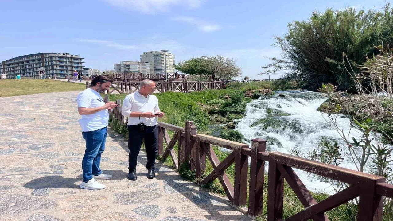 Antalyada 40 metrelik falezlerden düşen ABD uyruklu turist hayatını kaybetti