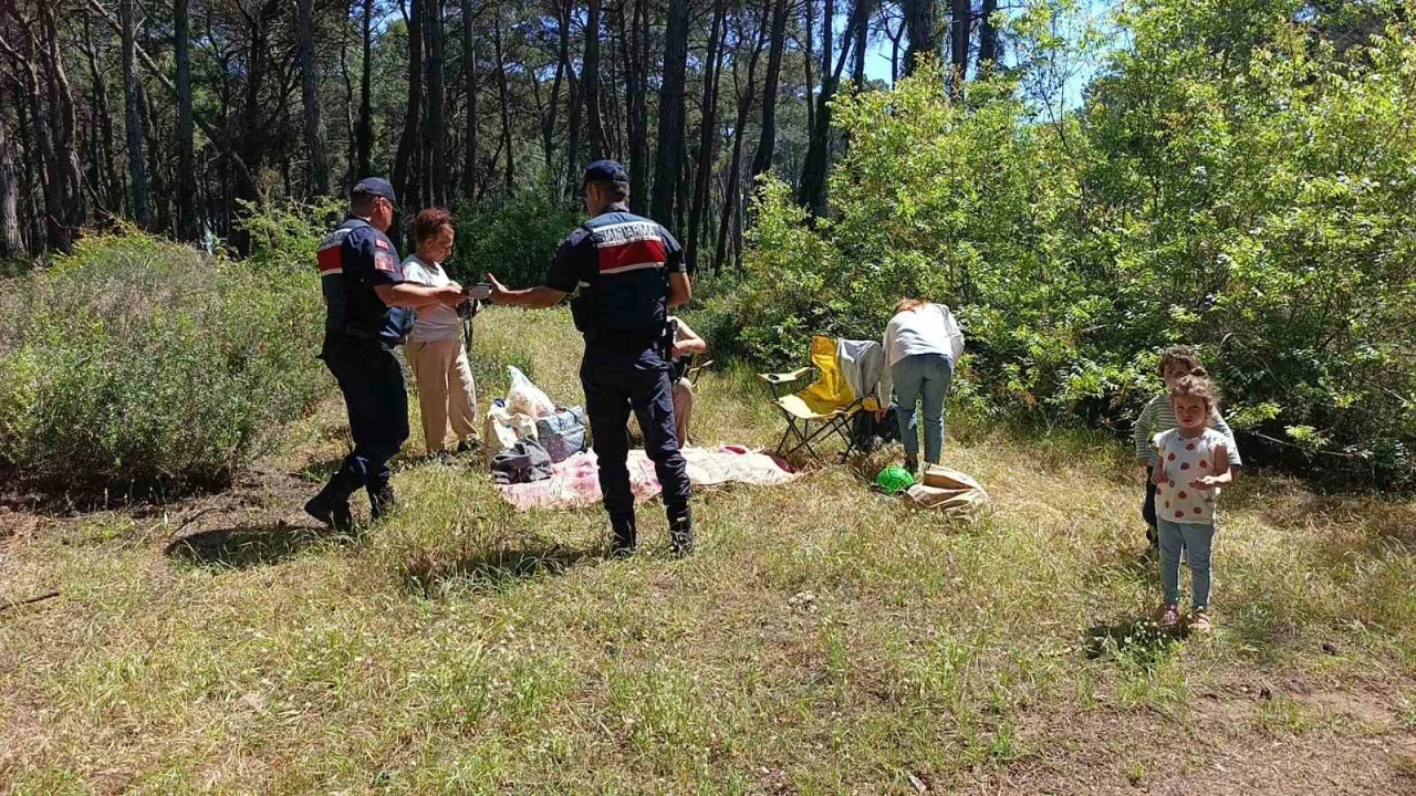 Antalyada ormanlara girişler yasaklandı, jandarma vatandaşları tek tek uyardı