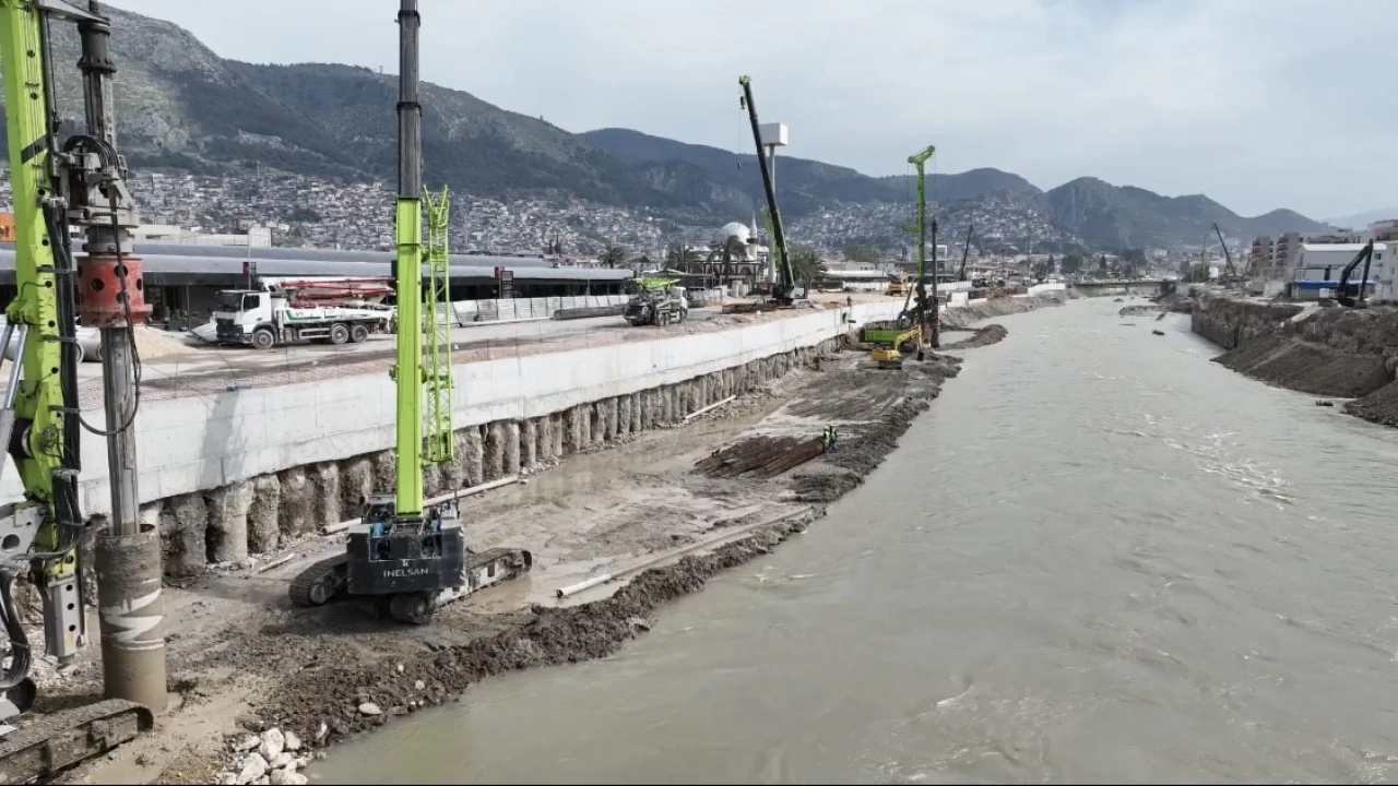 Asi Nehri ıslah ve taşkın önleme projesinde çalışmalar sürüyor