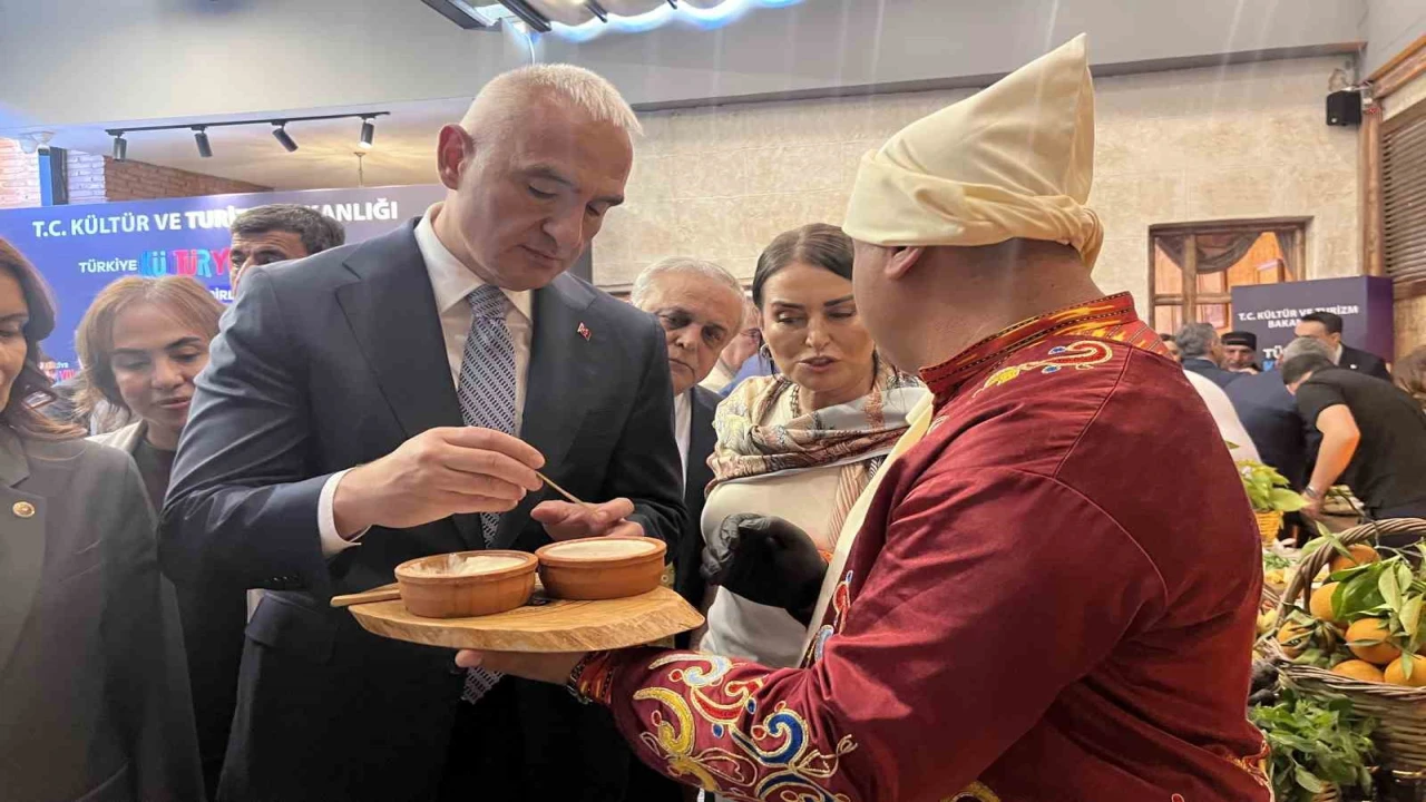 Bakan Ersoy: Turistler artık gastronomi için rota belirliyor