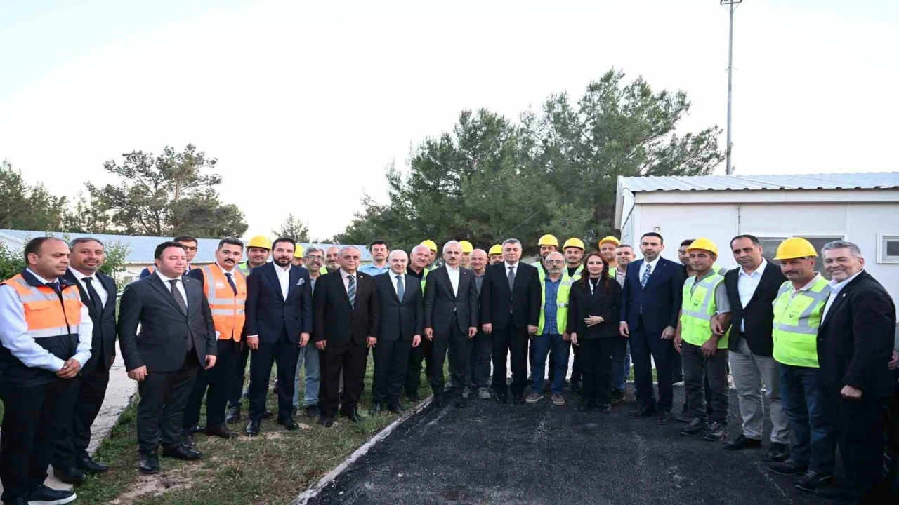 Bakan Uraloğlu: 35 dakika kısalan seyahat süresiyle toplam 1 milyar 58 milyon lira tasarruf sağlayacağız