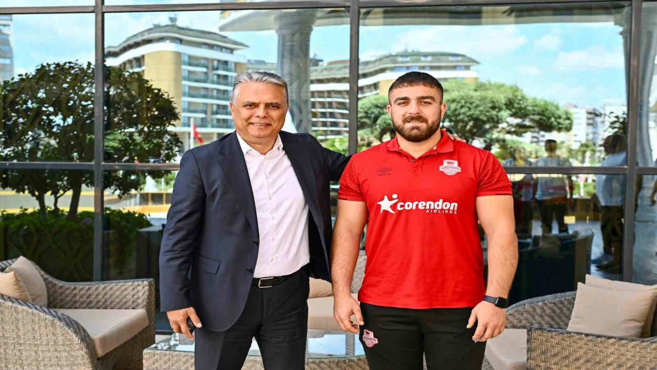 Başkan Uysaldan güreş takımına moral ziyareti