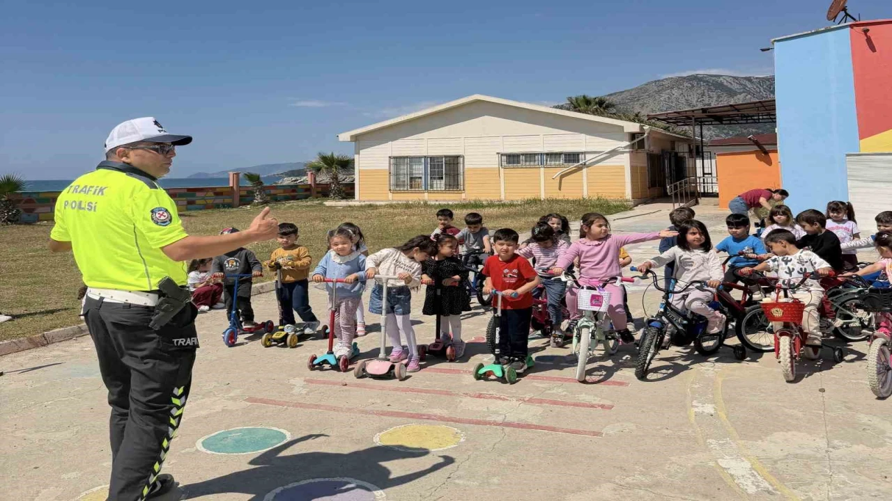 Bozyazıda miniklere Trafik Haftası eğitimi
