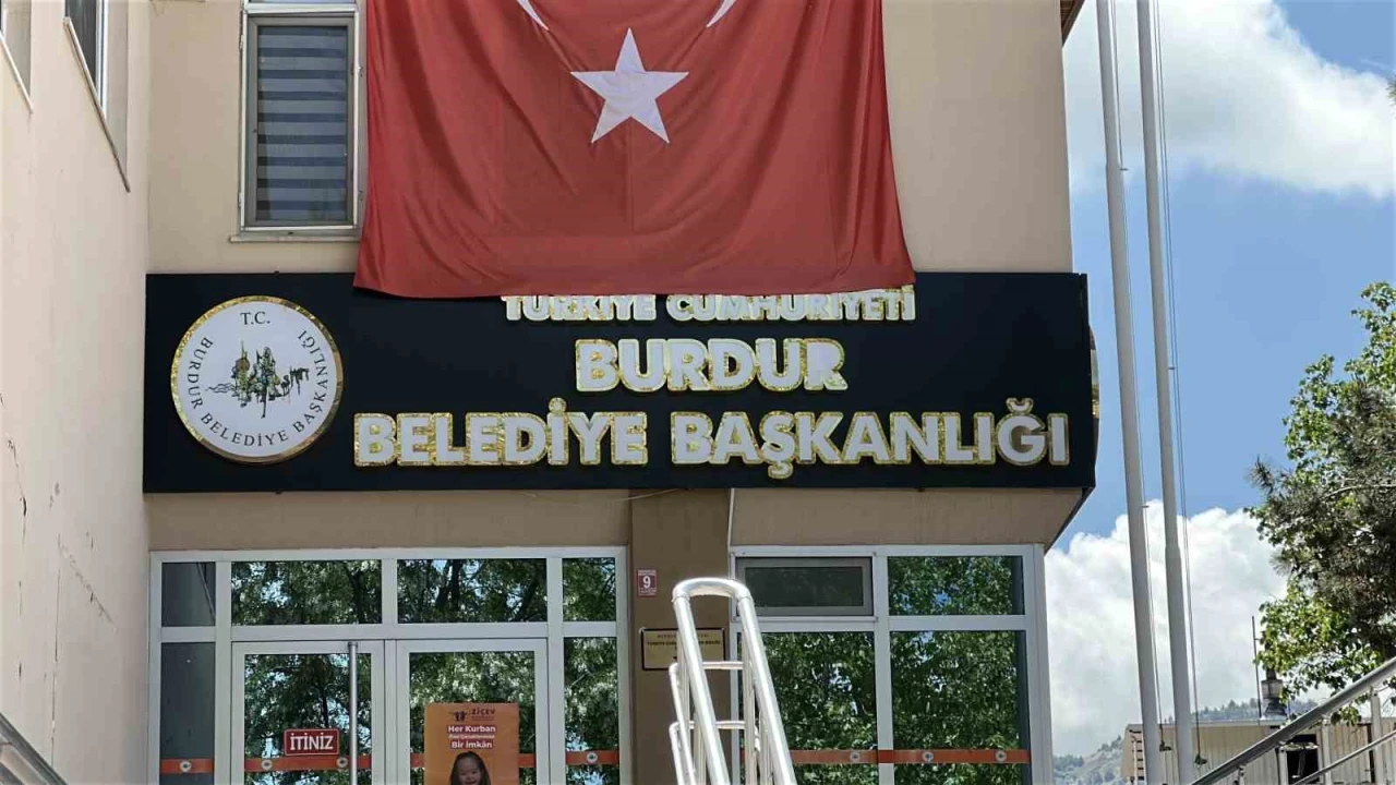 Burdur Belediyesine yönelik soruşturmada görevi kötüye kullanma suçundan 51 sanık hakkında hazırlanan iddianame kabul edildi