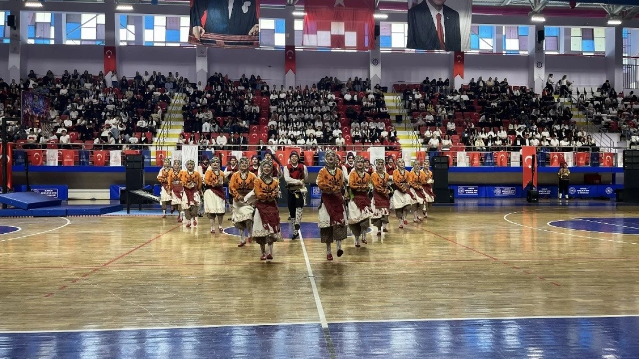 Burdurda 19 Mayıs coşkuyla kutlandı