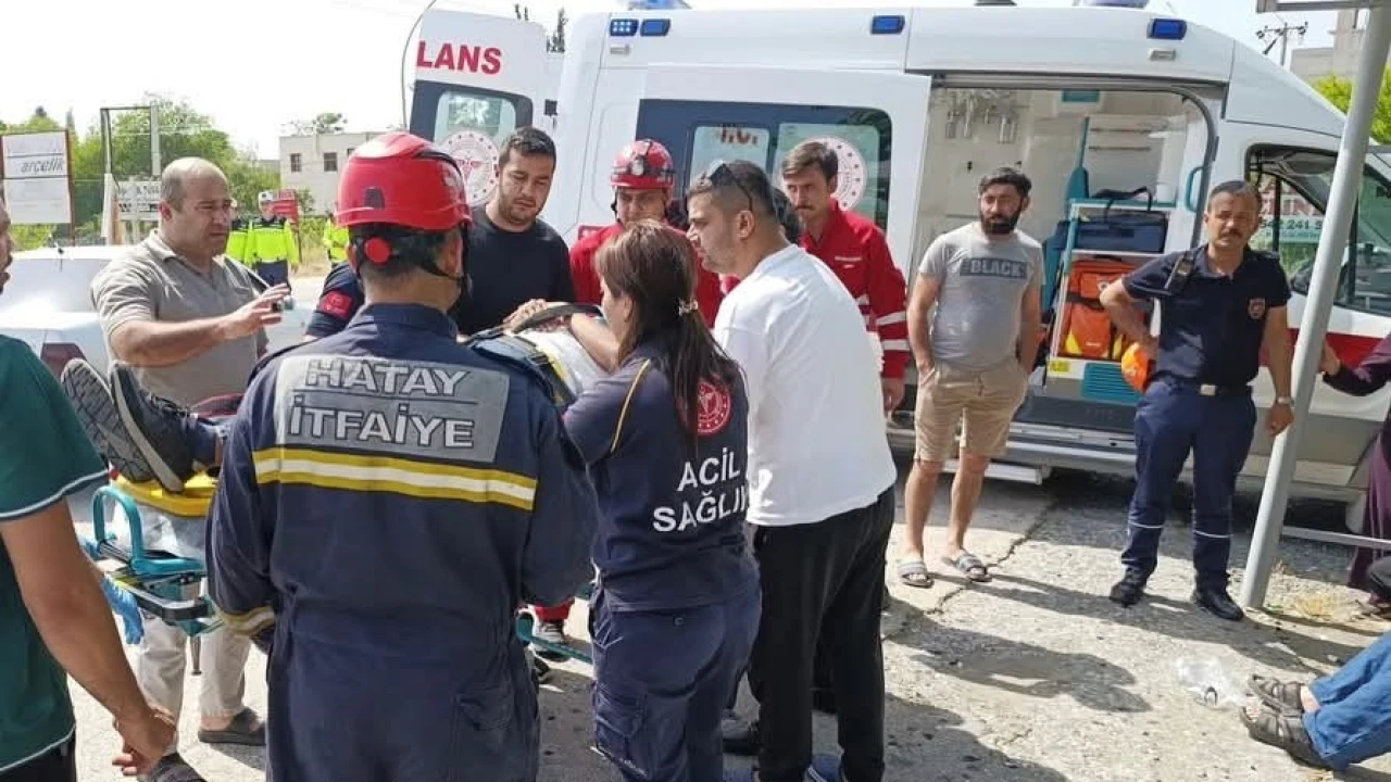 Dörtyolda trafik kazası: 2 yaralı